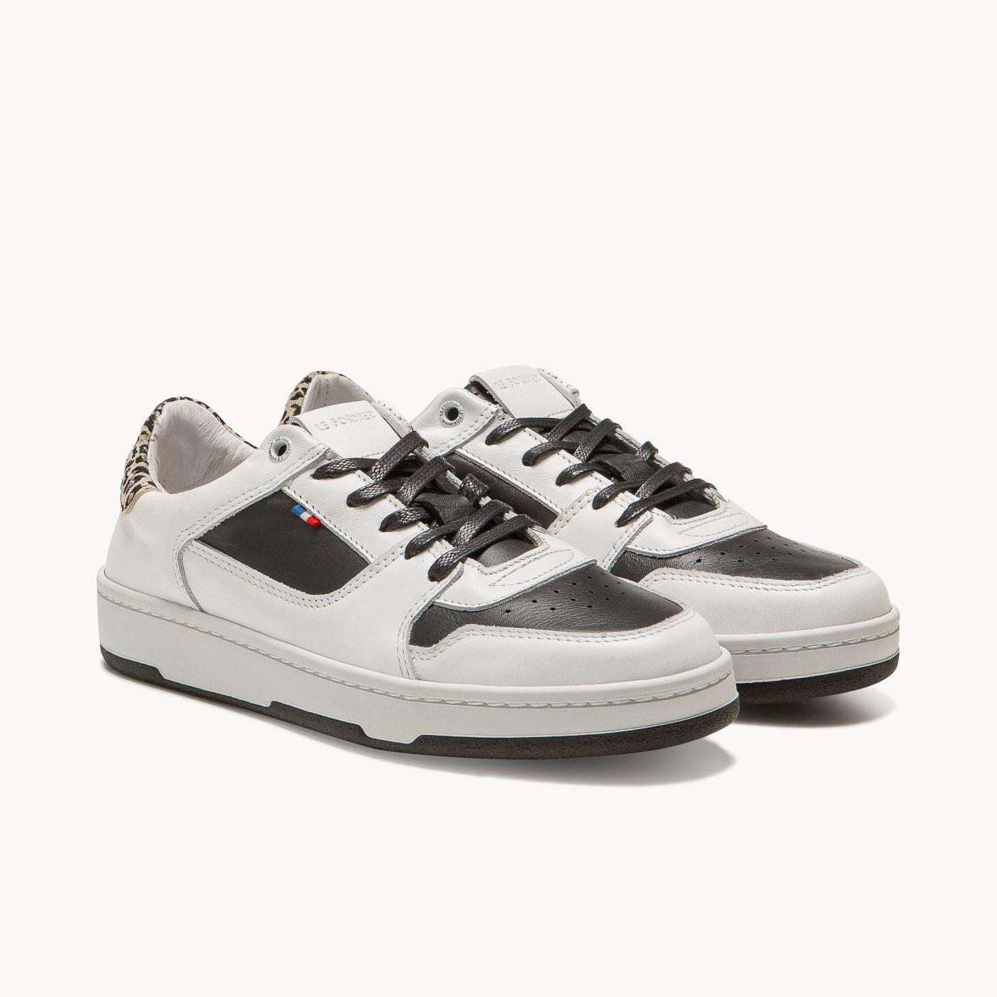 CORNEILLE 4 BLANC+NOIR - CLÉON