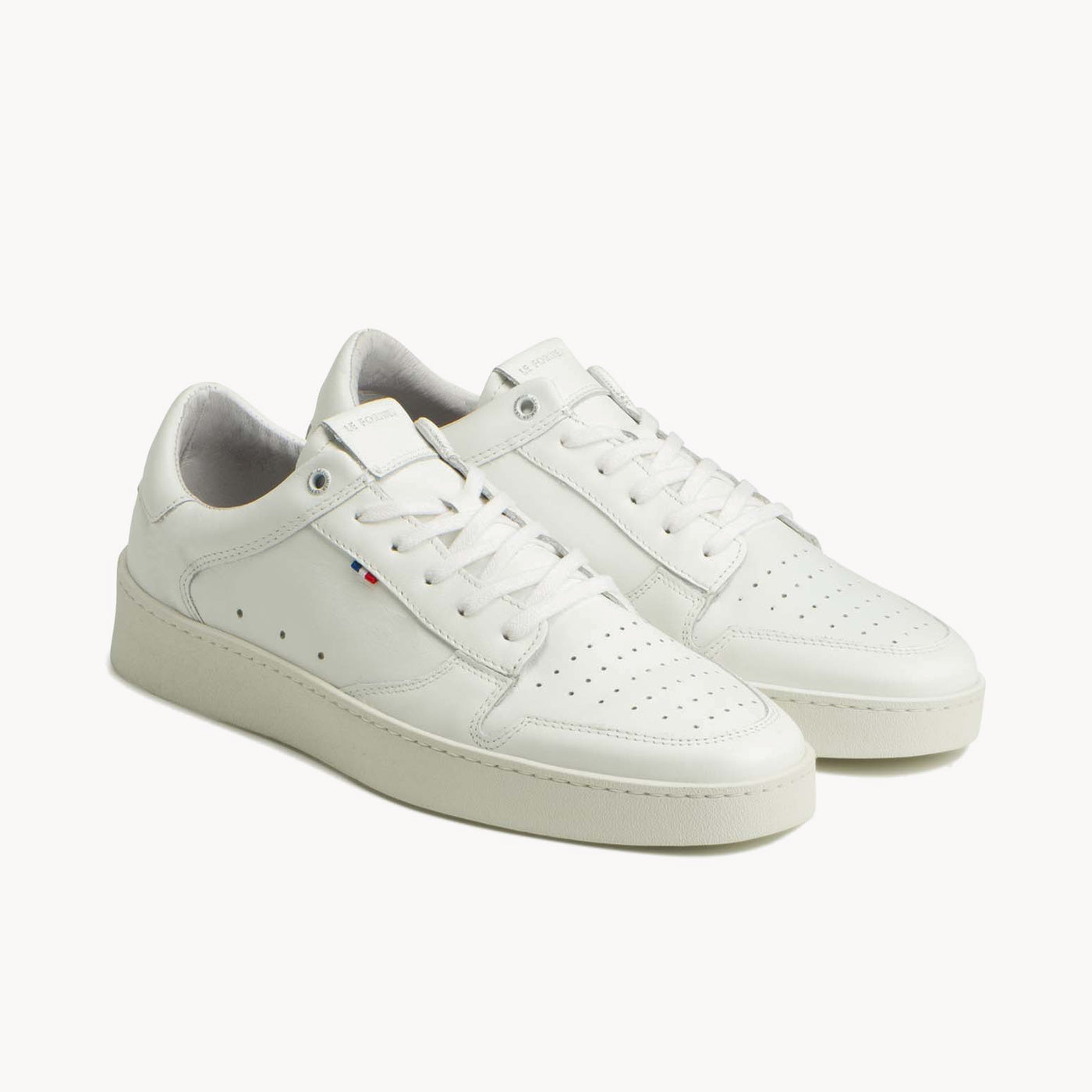 LUCAS B BLANC - CLÉON